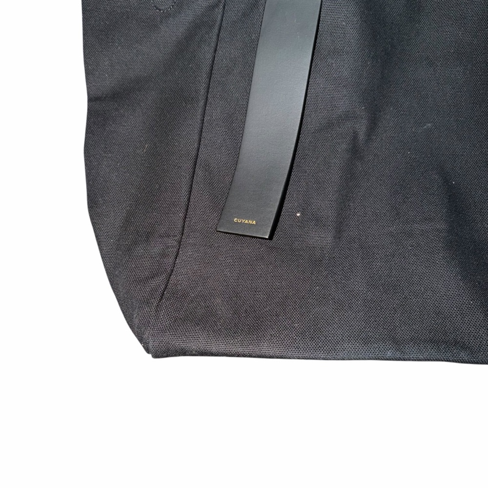 Cuyana Canvas Tote - Picture 5 of 5